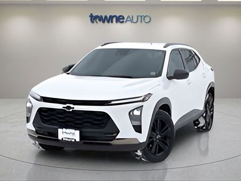 Used 2024 Chevrolet Trax ACTIV w/ Driver Confidence Package FWD image 9