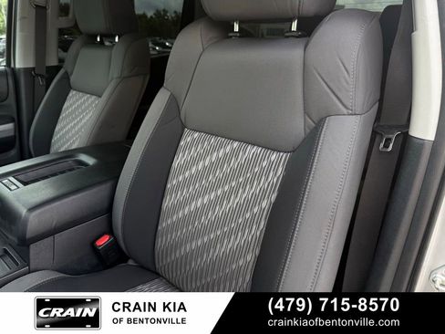 Used 2019 Toyota Tundra SR5 w/ SR5 Upgrade Package AWD/4WD image 23
