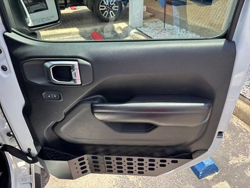 Used 2020 Jeep Wrangler Sport AWD/4WD image 42