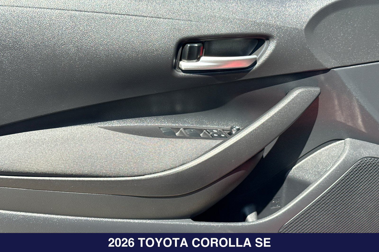 Used 2026 Toyota Corolla SE FWD image 12