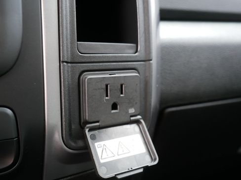 Used 2024 RAM 1500 Warlock w/ Electronics Group AWD/4WD image 33