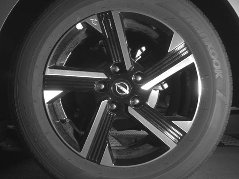 Used 2025 Nissan Sentra SV image 14