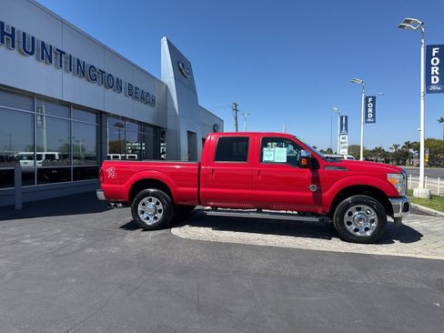 Used 2014 Ford F250 Lariat w/ Chrome Package AWD/4WD image 3