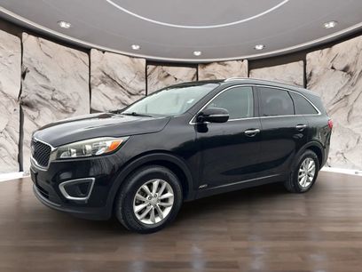 Used 2016 Kia Sorento LX w/ LX Convenience Package