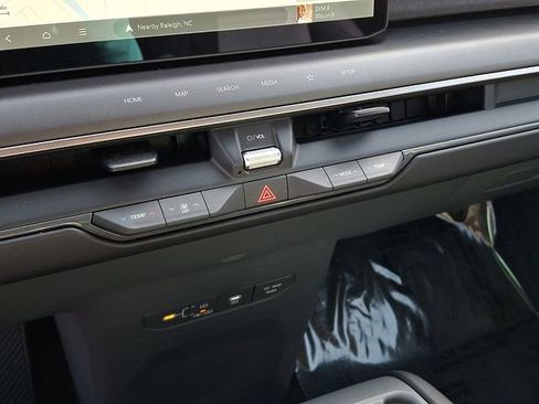 Used 2026 Kia EV9 Light image 20