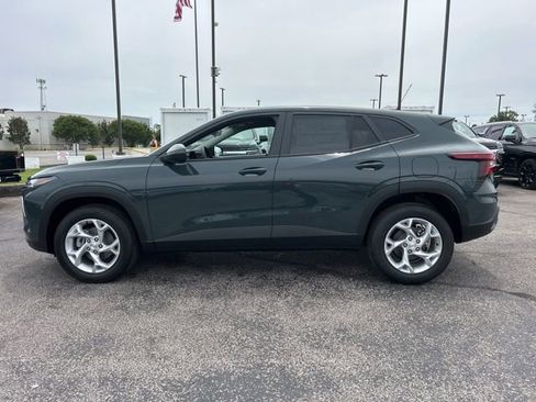 New 2026 Chevrolet Trax LS FWD image 6