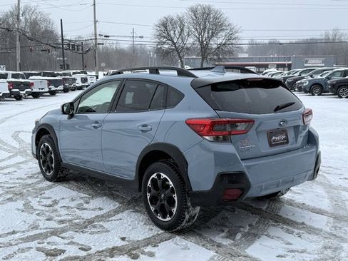 Used 2021 Subaru Crosstrek 2.0i Premium image 5