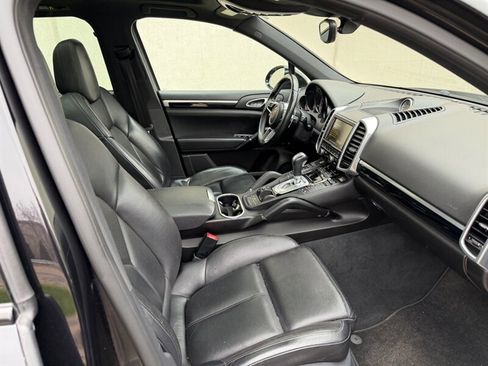 Used 2016 Porsche Cayenne image 15
