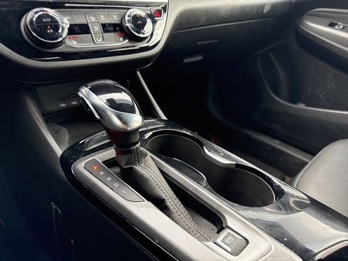 Used 2024 Buick Envista Sport Touring w/ Convenience I Package image 21