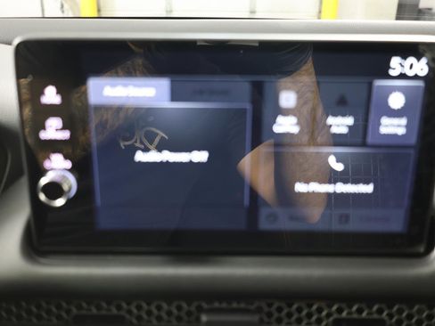 Used 2026 Honda HR-V Sport image 17