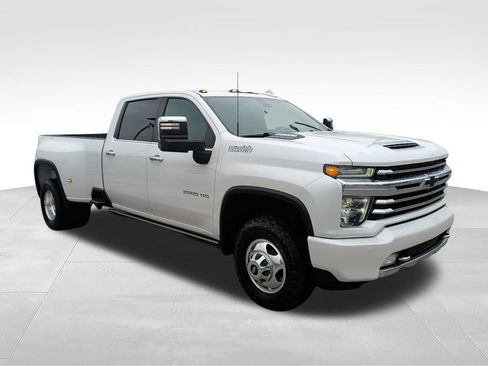 Used 2022 Chevrolet Silverado 3500 High Country w/ LPO, Hitch Package AWD/4WD image 3