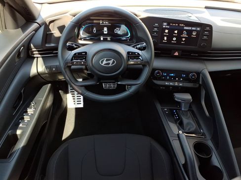 Certified 2026 Hyundai Elantra Sport FWD image 16