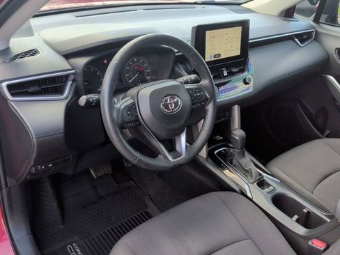 Used 2023 Toyota Corolla Cross LE FWD image 17