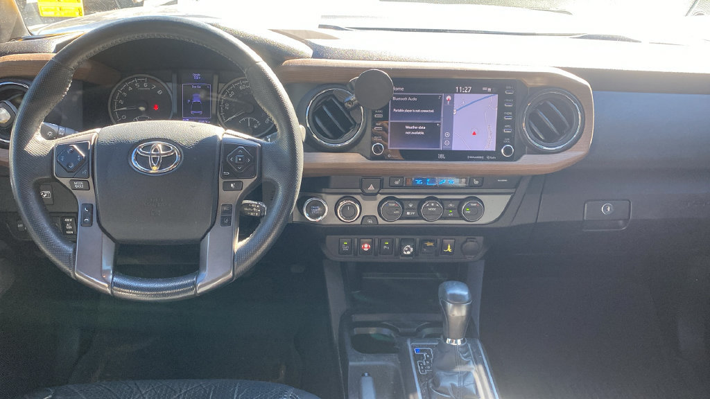 Used 2020 Toyota Tacoma TRD Off-Road w/ TRD Premium Off Road Package AWD/4WD image 20