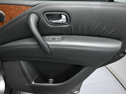 Used 2024 Nissan Armada SL image 29