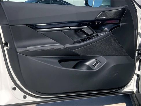 New 2026 BMW 530i image 10