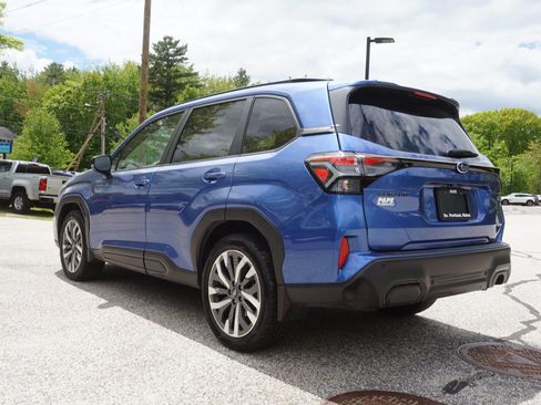 Used 2025 Subaru Forester Touring AWD/4WD image 7