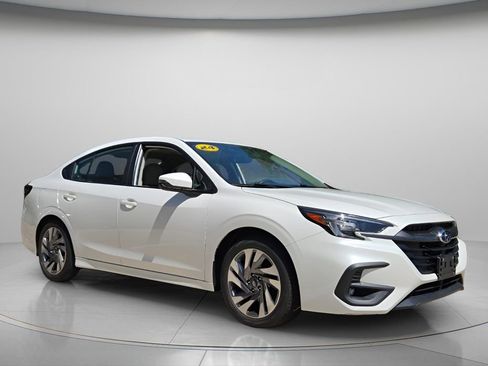 Used 2024 Subaru Legacy Limited AWD/4WD image 9