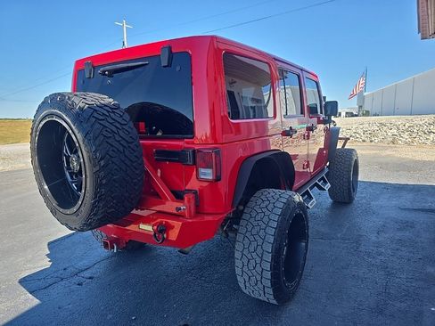 Used 2015 Jeep Wrangler Unlimited Sahara w/ Max Tow Package image 8