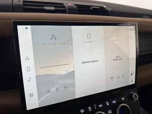 New 2026 Land Rover Defender 130 V8 image 33