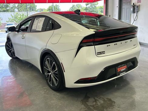 Certified 2023 Toyota Prius Limited w/ Limited Premium Package FWD image 5