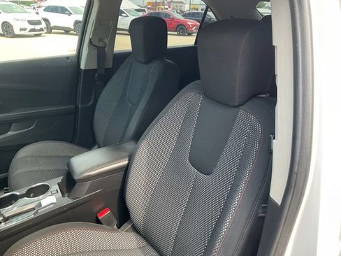 Used 2017 Chevrolet Equinox LT AWD/4WD image 8