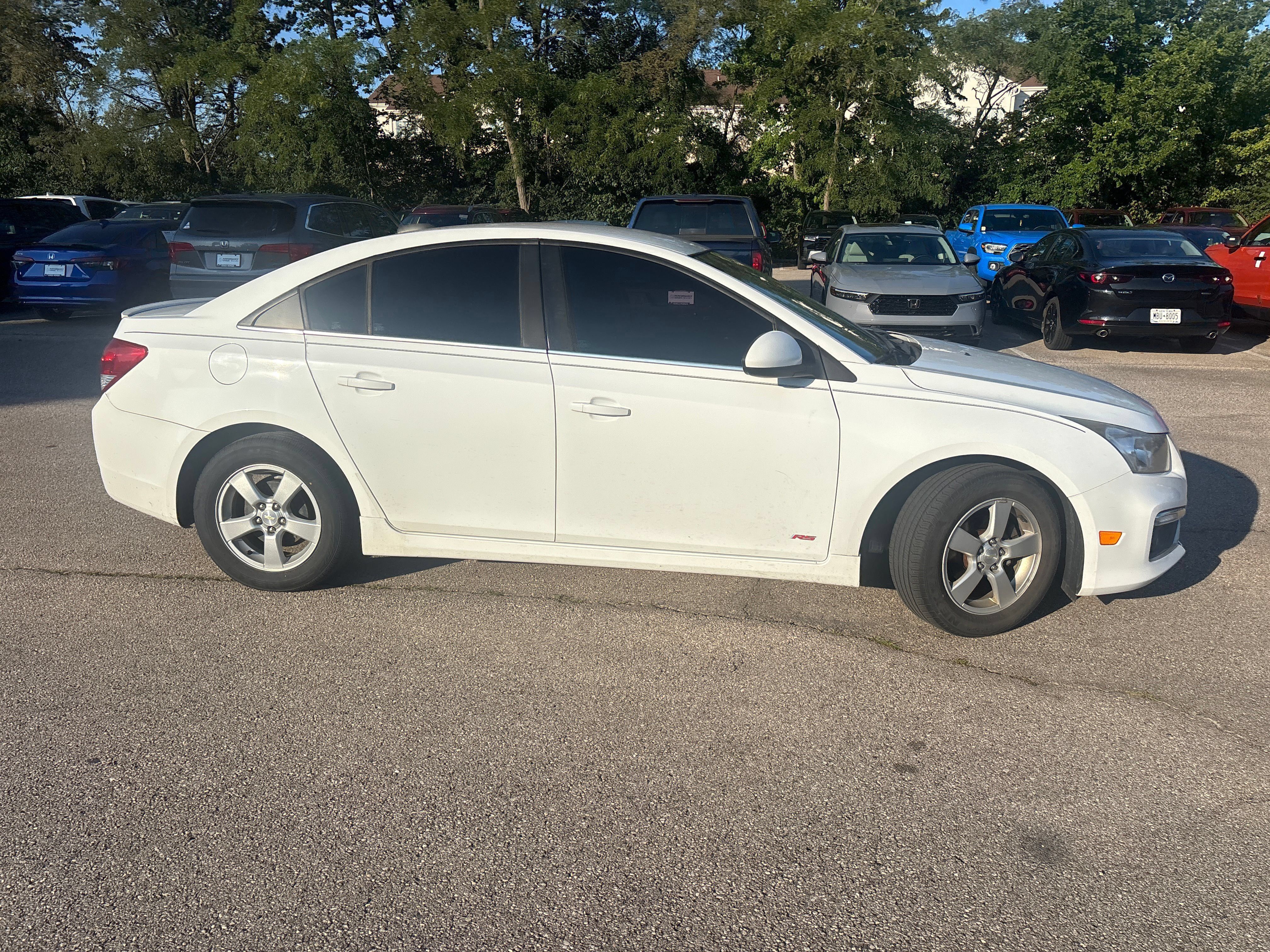 Used 2016 Chevrolet Cruze LT FWD image 18