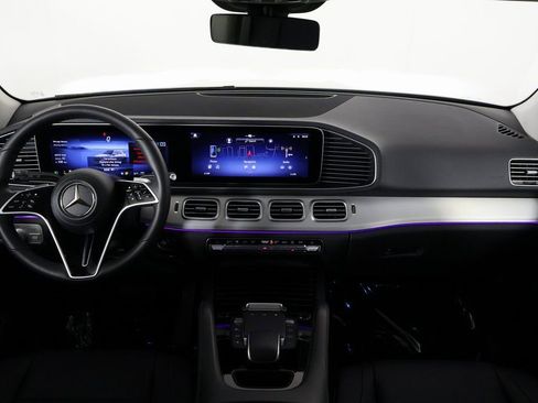 Used 2024 Mercedes-Benz GLE 450 4MATIC w/ Winter Package image 8