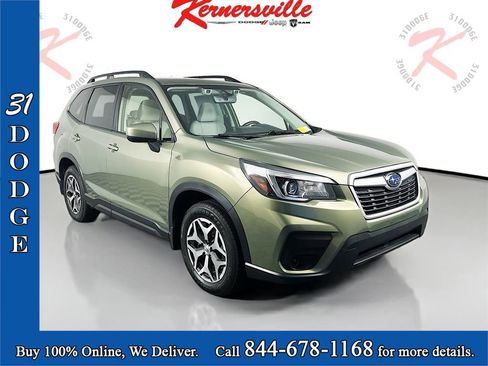 Used 2020 Subaru Forester Premium image 1
