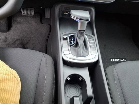 New 2026 Hyundai Kona SE image 15