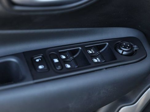 Used 2022 Jeep Renegade Sport AWD/4WD image 16