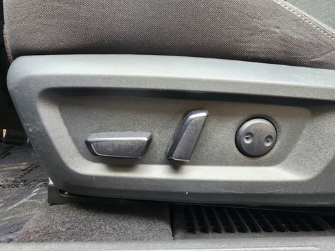 Used 2023 Nissan Rogue SV FWD image 10