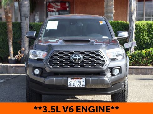 Used 2020 Toyota Tacoma TRD Sport AWD/4WD image 3