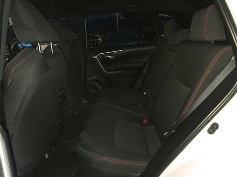 Used 2025 Toyota RAV4 SE AWD/4WD image 20