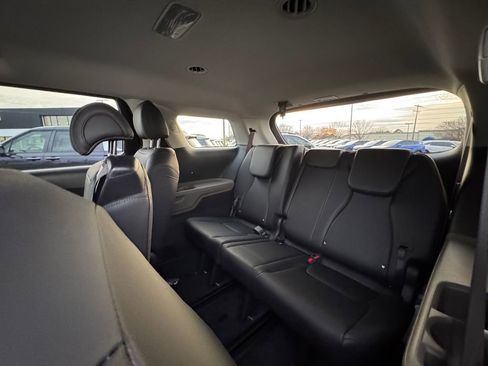 New 2026 Kia Carnival LXS image 9