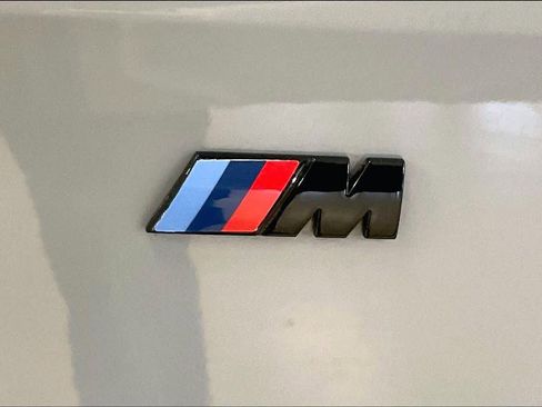 Certified 2025 BMW X5 M60i w/ Executive Package image 9