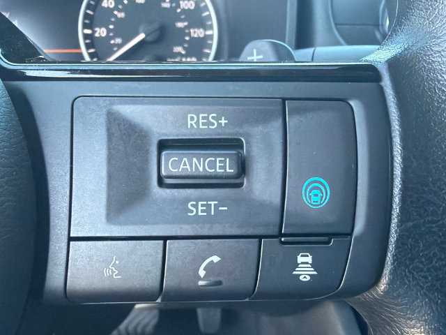 Used 2022 Nissan Rogue SV FWD image 26