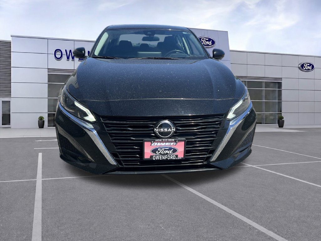 Used 2023 Nissan Altima 2.5 SL FWD image 2