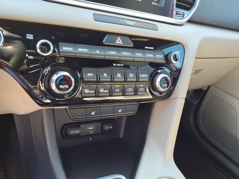 Used 2021 Kia Sportage S w/ S FWD Premium Package image 18