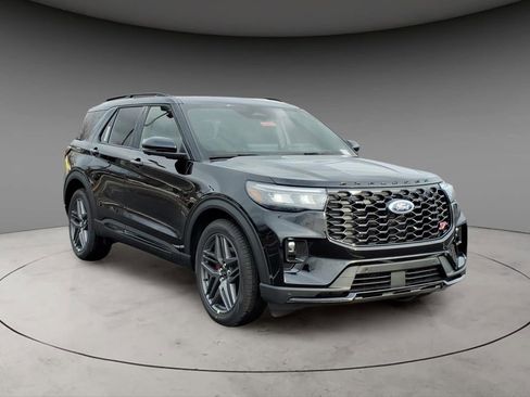 New 2026 Ford Explorer ST image 13