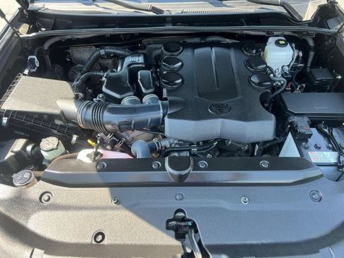 Certified 2023 Toyota 4Runner Limited AWD/4WD image 32