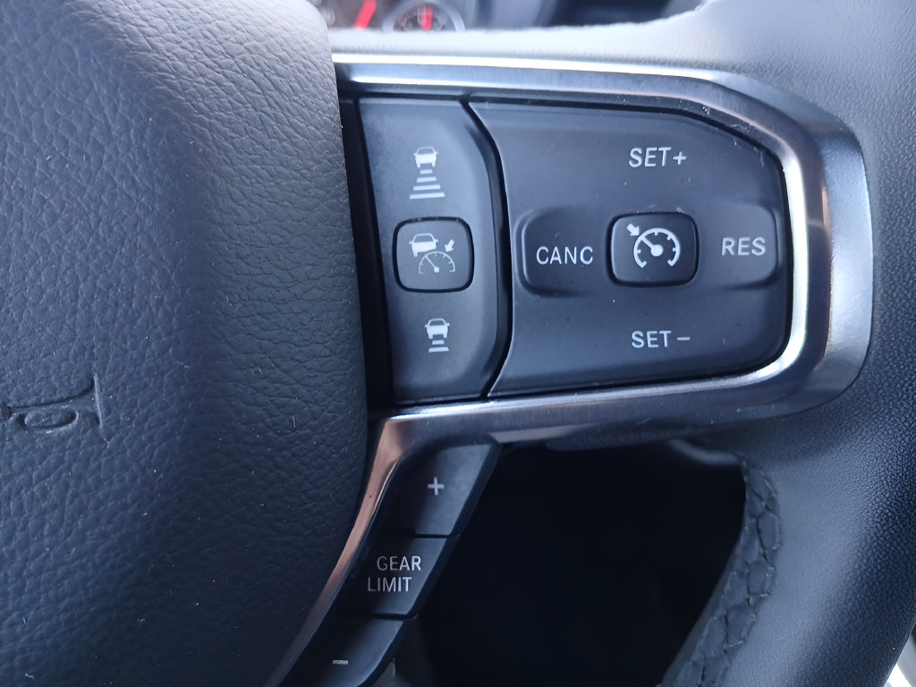 Used 2026 RAM 1500 Laramie AWD/4WD image 20