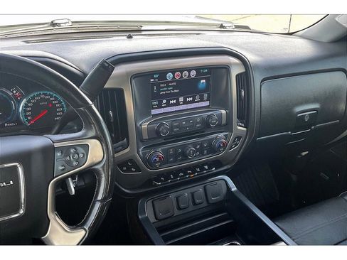 Used 2018 GMC Sierra 2500 Denali w/ Duramax Plus Package image 7