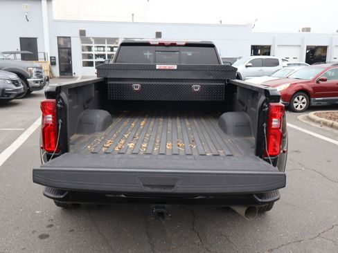 Used 2024 Chevrolet Silverado 3500 High Country w/ Technology Package image 15