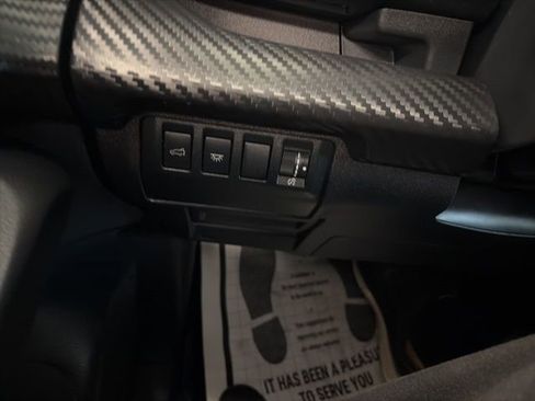 Used 2023 Subaru Ascent Premium w/ Convenience Package image 30