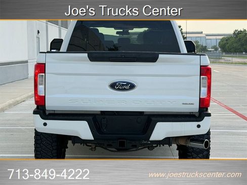 Used 2017 Ford F250 XLT w/ XLT Premium Package AWD/4WD image 6