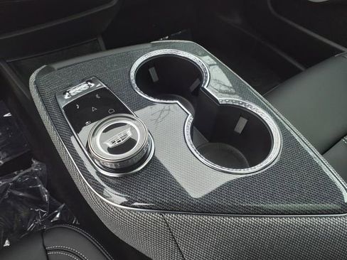 New 2025 Cadillac Optiq Luxury 1 image 29