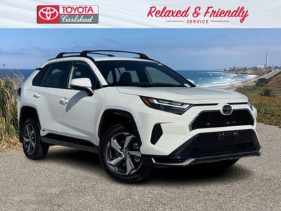 New 2025 Toyota RAV4 SE