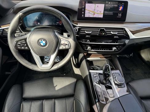 Used 2022 BMW 530i image 13