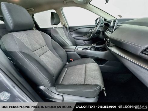 Certified 2026 Nissan Rogue SV FWD image 26